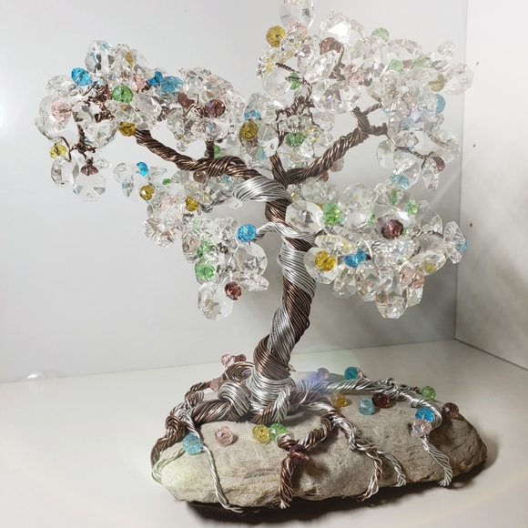 Glass Bead Wire Tree - Picture 1 of 7